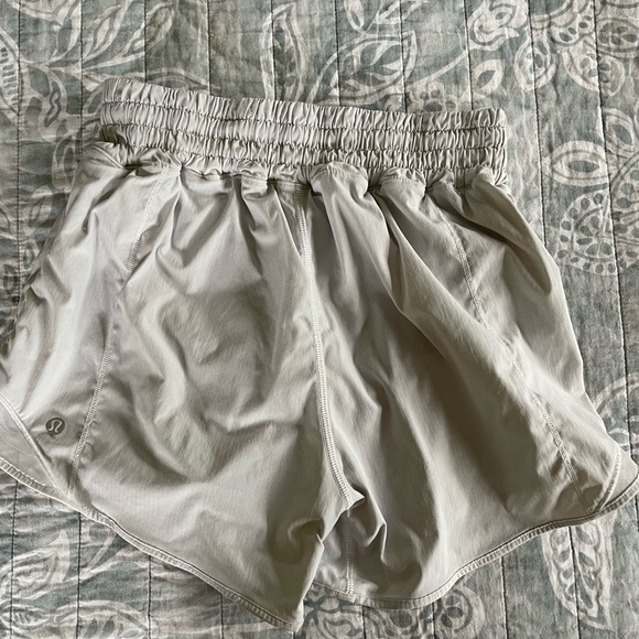 Lululemon hotty hot shorts (set of 3) ✨ - Picture 11 of 13